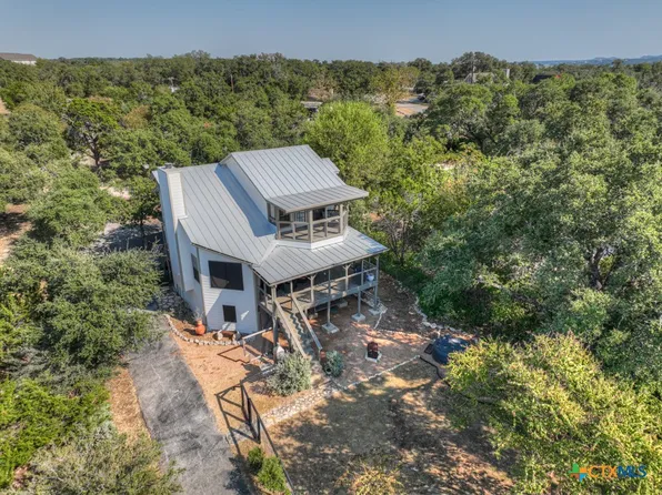 2198 Lakeshore Dr, Canyon Lake, TX 78133