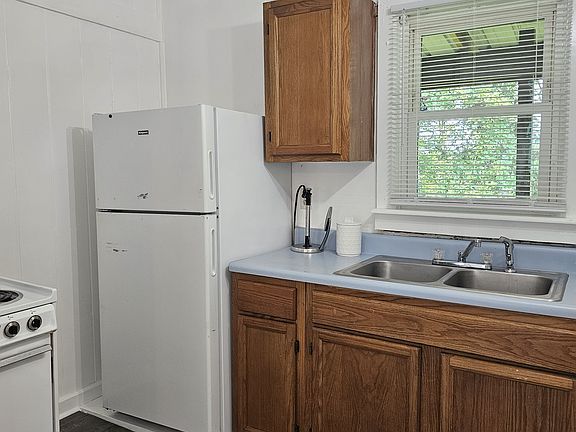 4th image of 180 Maxey Flat Rd #6