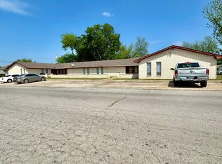 427 S 12th St APT 6, Chickasha, OK 73018