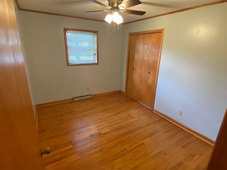 505 S Elm St — Photo 3