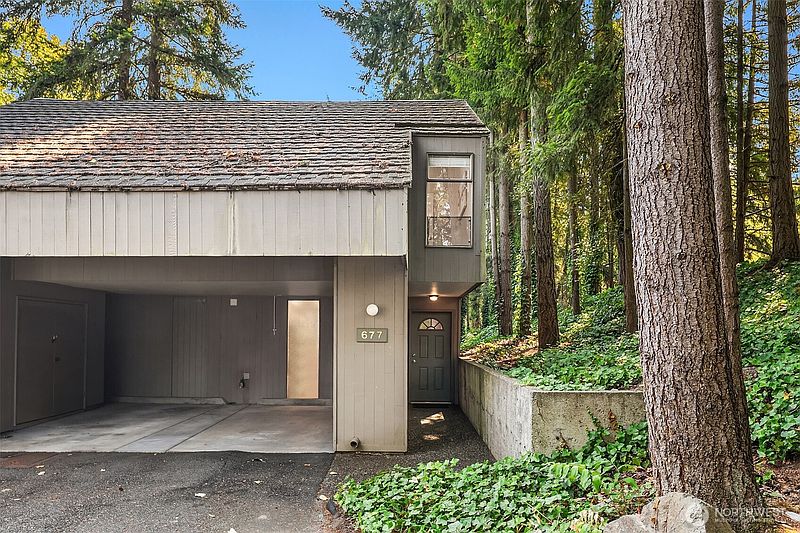 2nd image of 13835 NE 69th Street #677