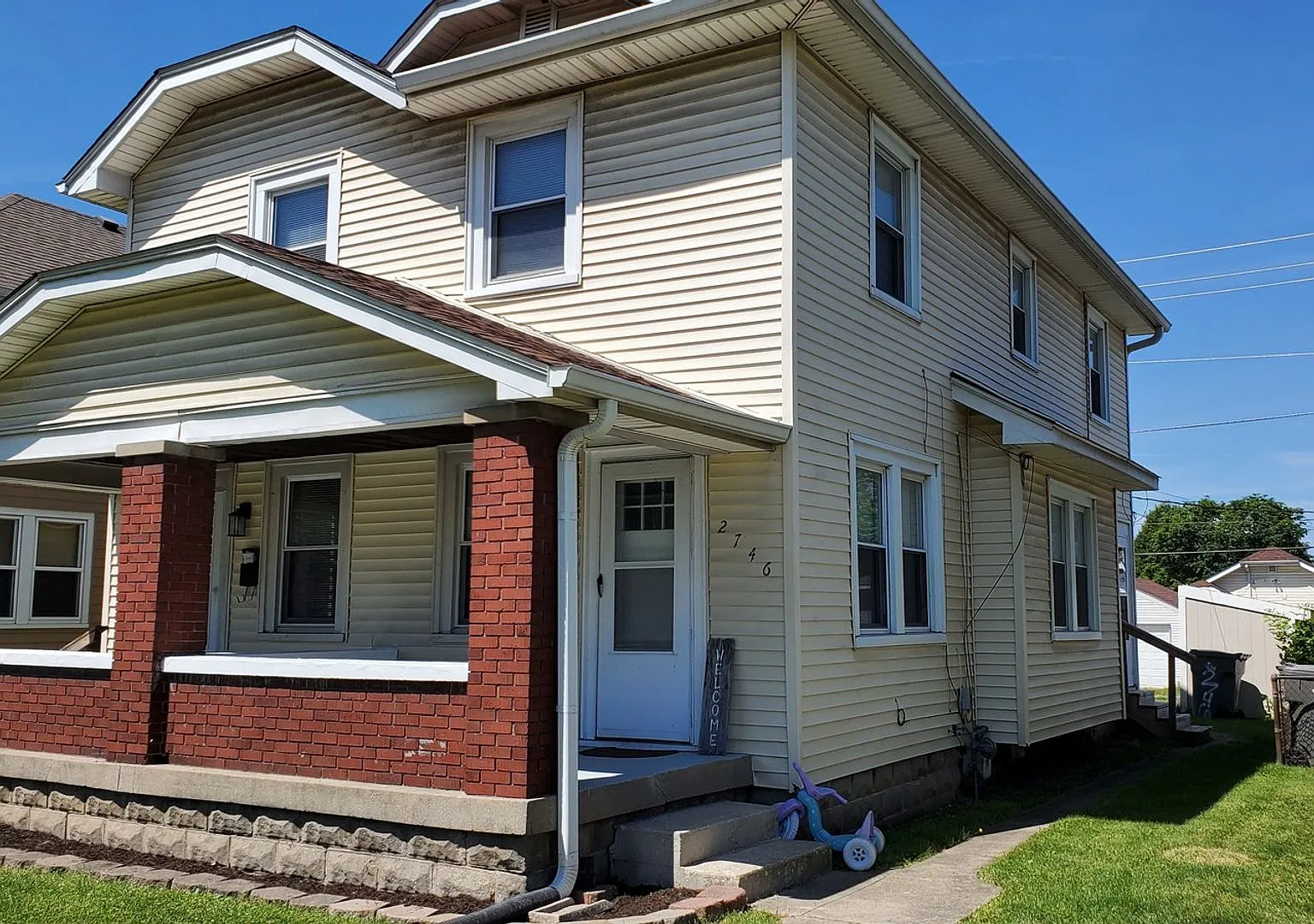 Updated 2 bedroom Townhouse - Garfield Park-South Neighborhood — Photo 2