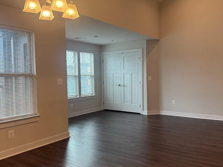 10010 Ruffian Way #R — Photo 14