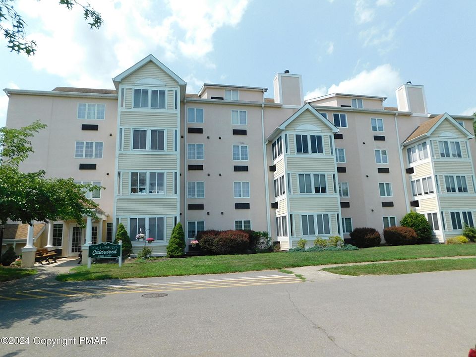1st image of 3 Village Cir APT 402
