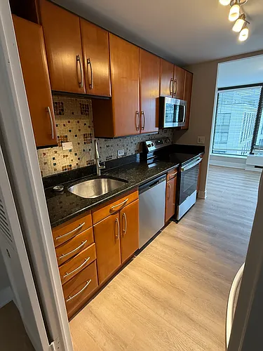 5445 N Sheridan Rd #501 Photo 1