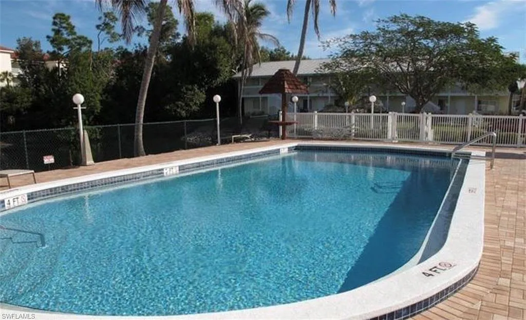 2 bed, 2.0 bath, 1000 sqft, $1,575 — Photo 1