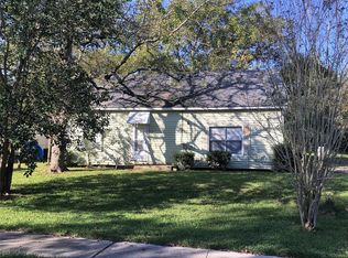 2238 N San Antonio Ave, Pearland, TX 77581