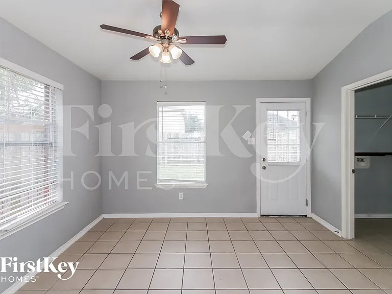20735 Dewberry Creek Ln — Photo 6