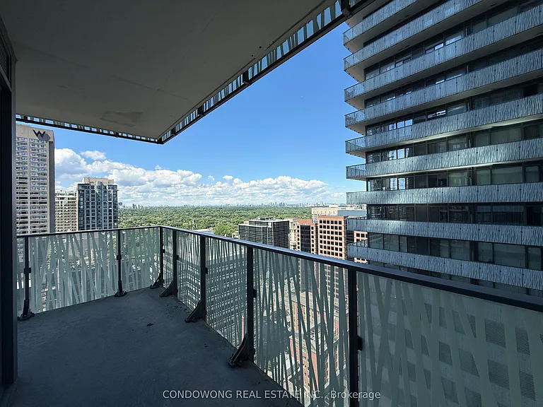 42 Charles St E #2609 — Photo 11