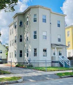 64-66 Mooreland St, Springfield, MA, 01104