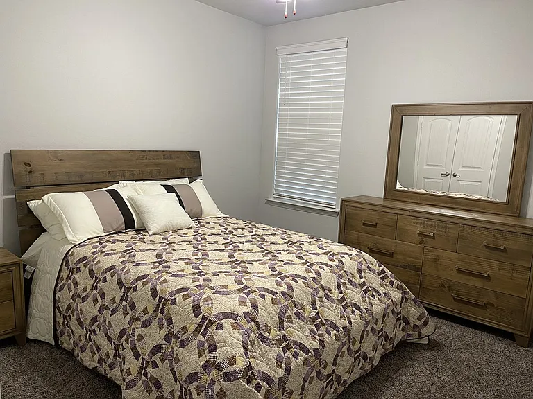 609 Viva Max Dr — Photo 9