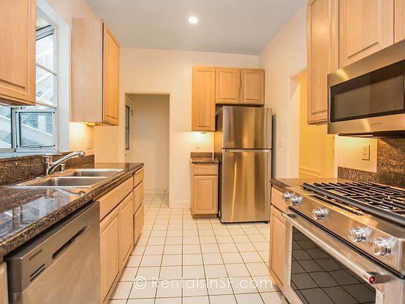 2nd image of 1521 Lake St