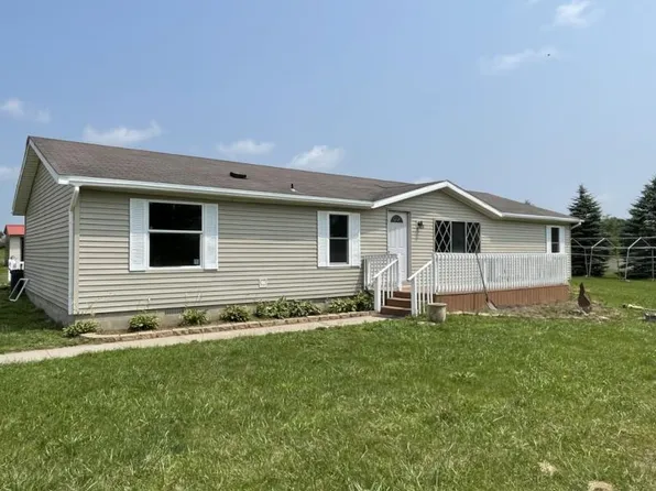 1670 Dixon Rd, Caro, MI 48723