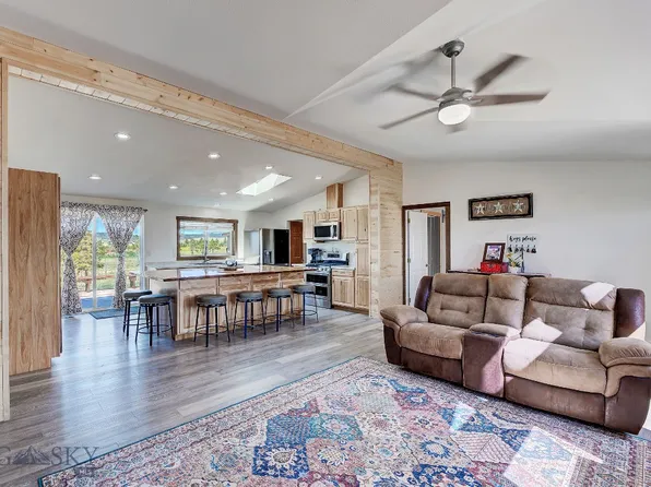 8618 Applegate Dr, Helena, MT 59602