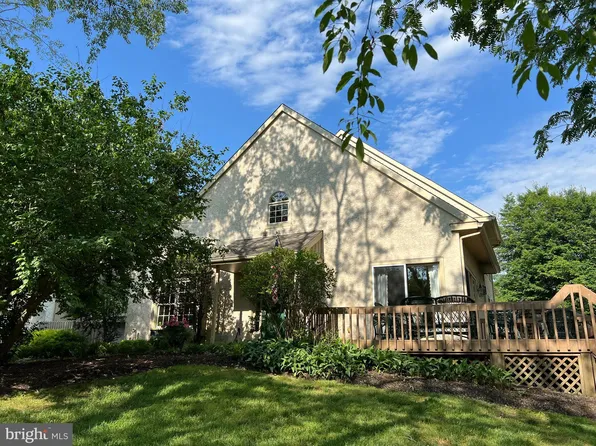 431 Waynesbrooke Rd, Berwyn, PA 19312