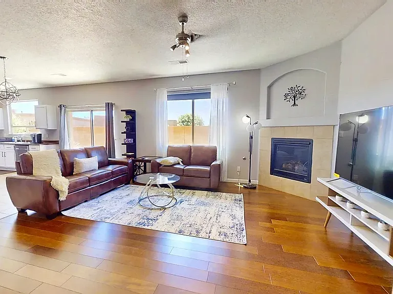2406 Treviso Dr SE — Photo 4
