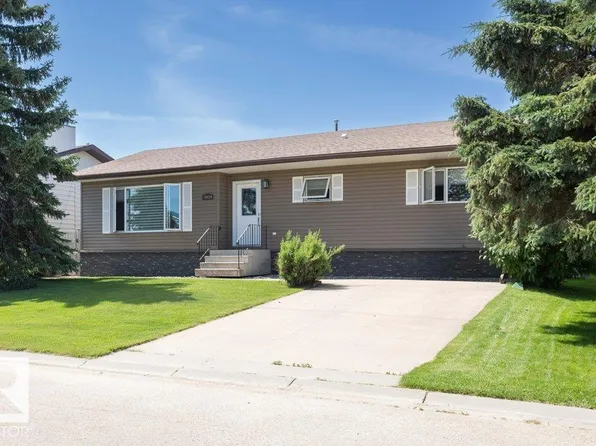10420 111th Ave, Westlock, AB T7P 1E9