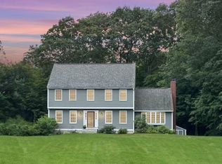 99 Rolling Hill Rd, Hampstead, NH 03841