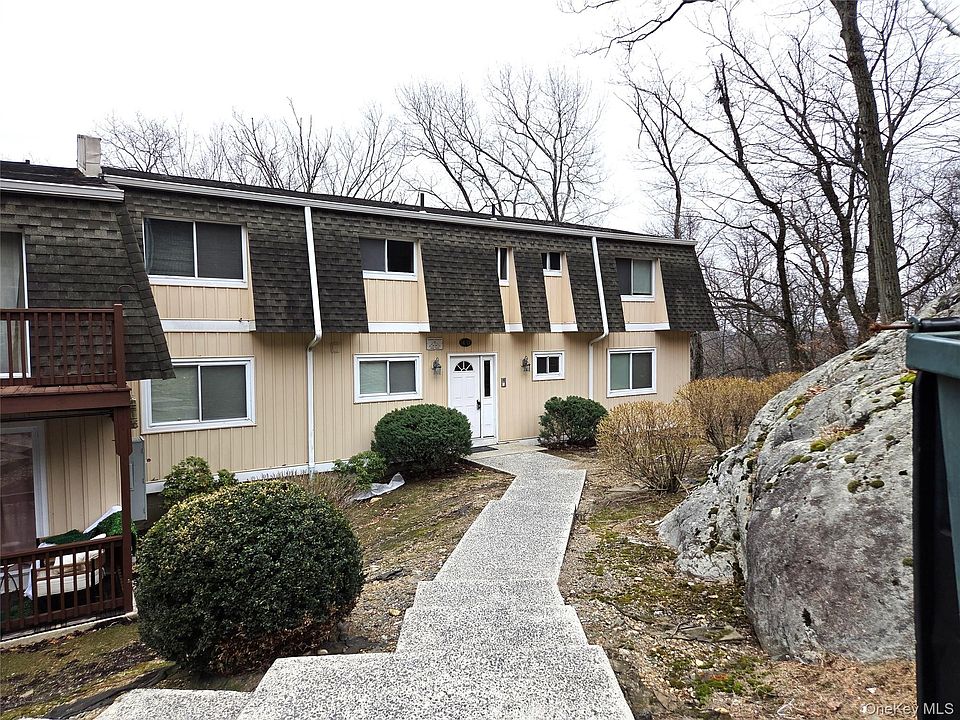 1st image of 18 Pavilion Ridge Way Unit 16