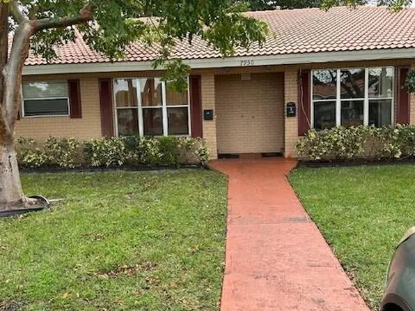 7950 NW 37th Dr #E, Pompano Beach, FL 33065