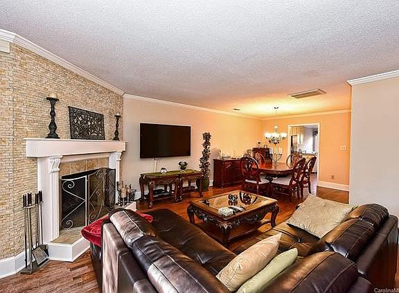 5th image of 7415 Newmans Ln #7415