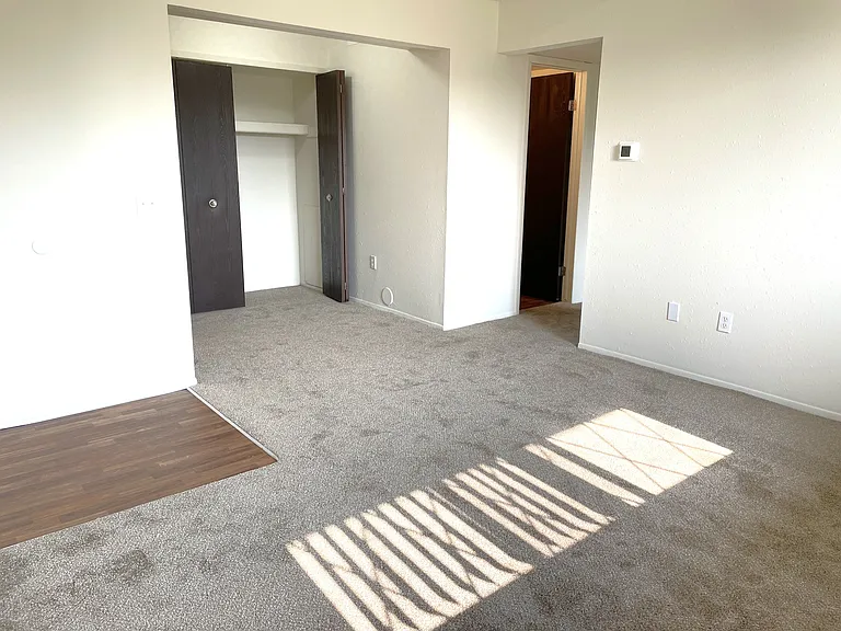 Perry Place Apartments — Photo 44