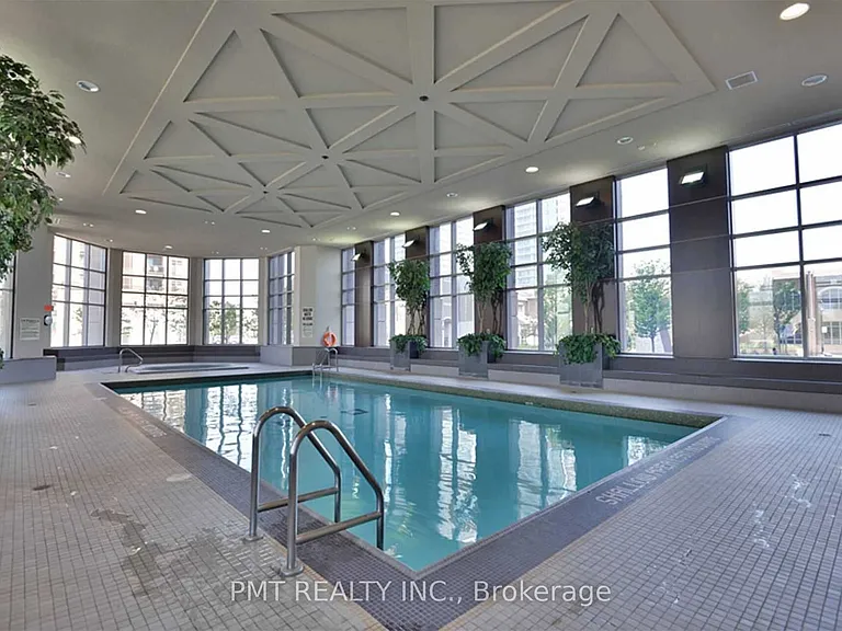 388 Prince Of Wales Dr #305 — Photo 15