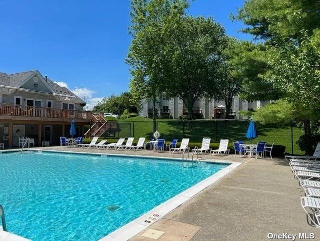 20 Leeward Ln — Photo 24