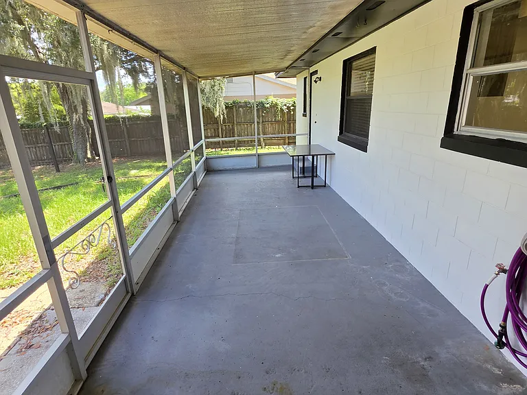 618 Banderas Ave — Photo 21