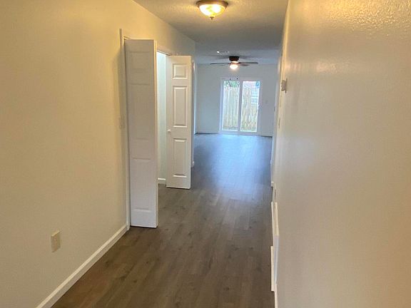 4th image of 1822 Pointed Leaf Ln