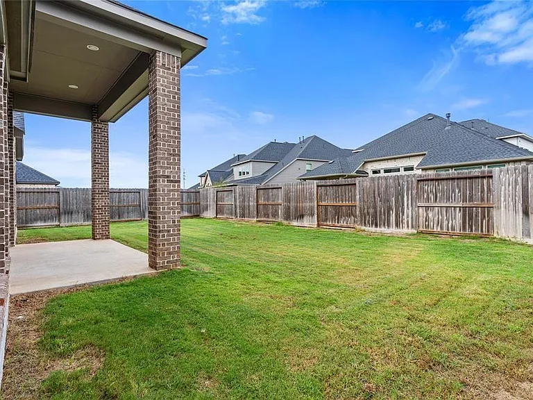 28926 Creekside Bend Dr — Photo 30