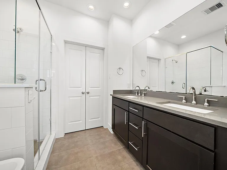 2603 Hutchins St — Photo 28