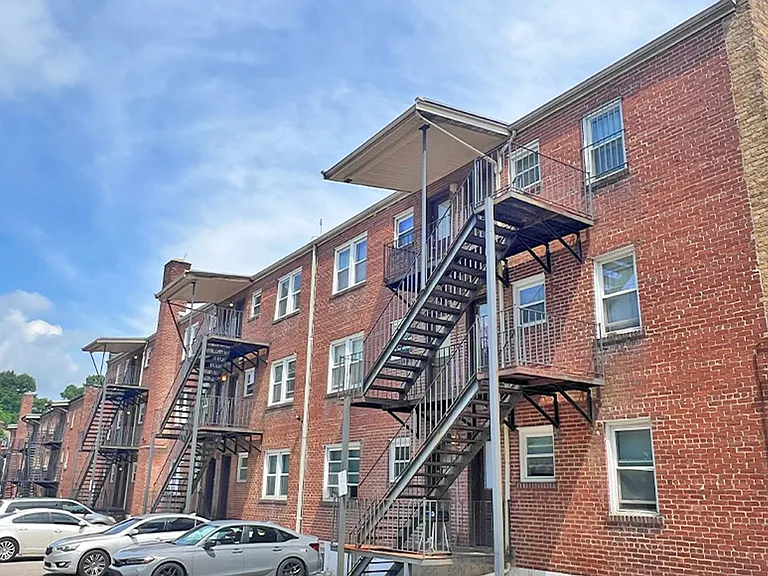 415-419-423 Probasco St — Photo 12