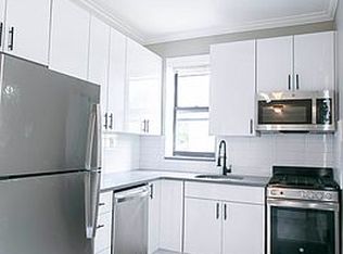 19-18 21st Rd #2, Astoria, NY 11105