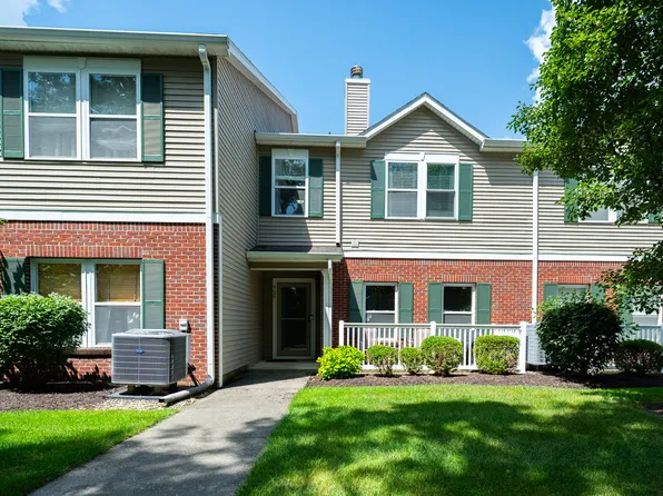 12235 Bubbling Brook Dr Unit 900, Fishers, IN 46038