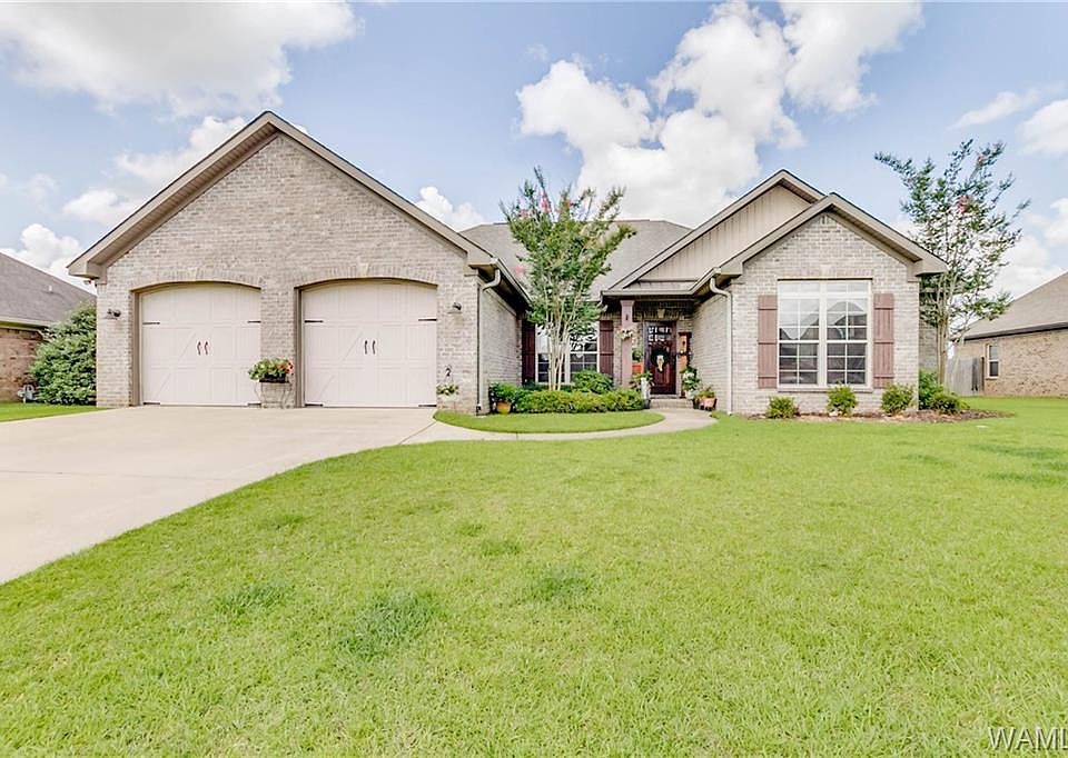 1st image of 13460 Maple Leaf Cir