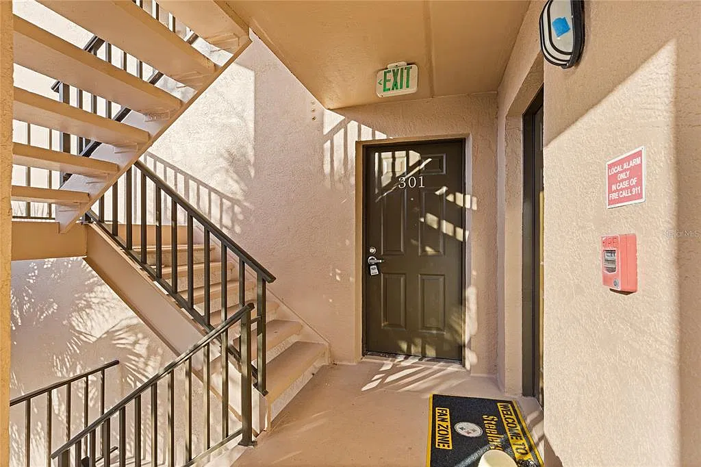 1 bed, 1.0 bath, 800 sqft, $2,100 — Photo 3