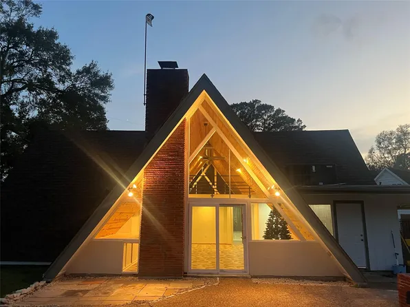 415 Shirleen Dr, Seabrook, TX 77586