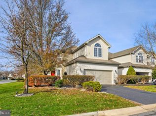 1098 Stillwood Cir, Lititz, PA 17543