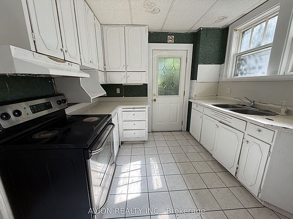 5th image of 412 Partington Ave