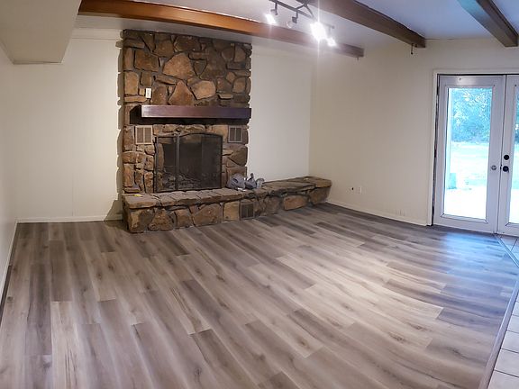 2nd image of 709 W Atlanta Pl