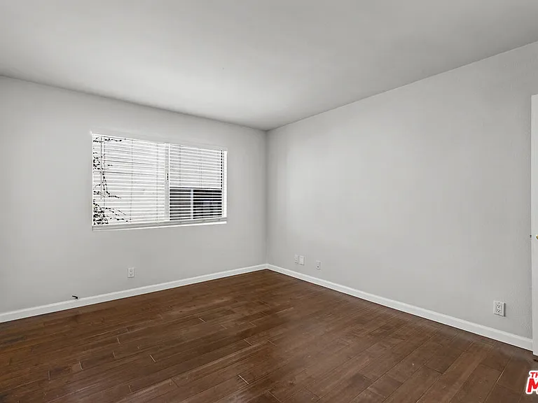 1342 Harvard St #204 — Photo 16
