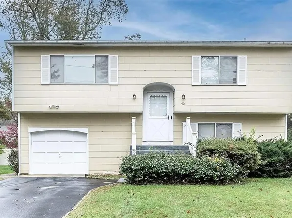 40 Amsterdam St, Huntington, NY 11743