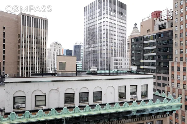Rented by Compass | media 12