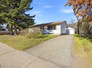 5404 S 46th Ave, Lacombe, AB T4L 1N1