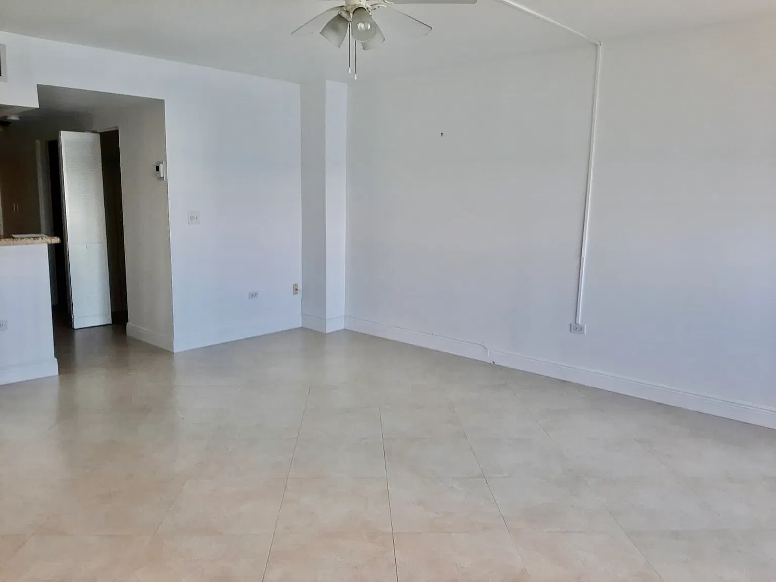 Studio, 580 sqft, $2,400 — Photo 4