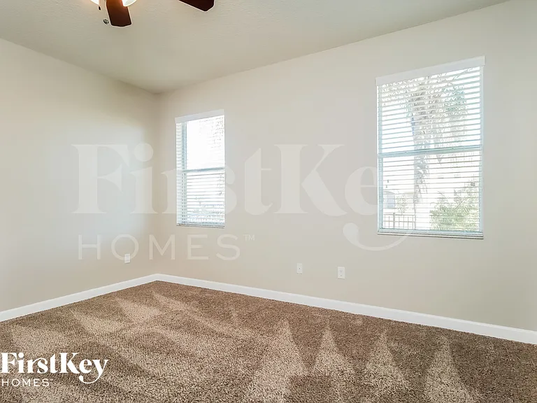 3542 Cortland Dr — Photo 8
