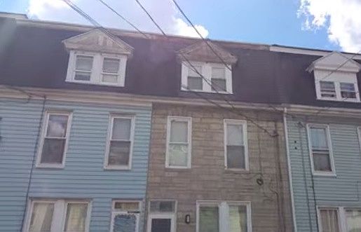 2nd image of 620 W College Ave
