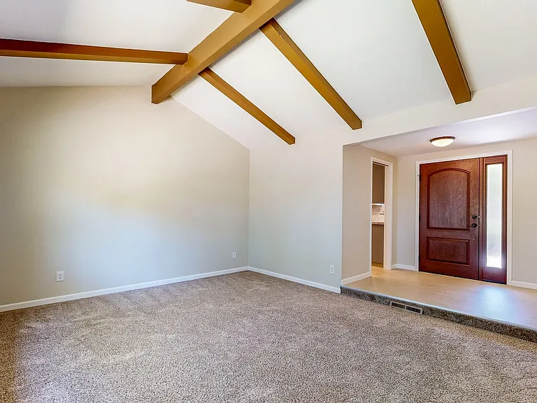 2146 Rivera Dr — Photo 13