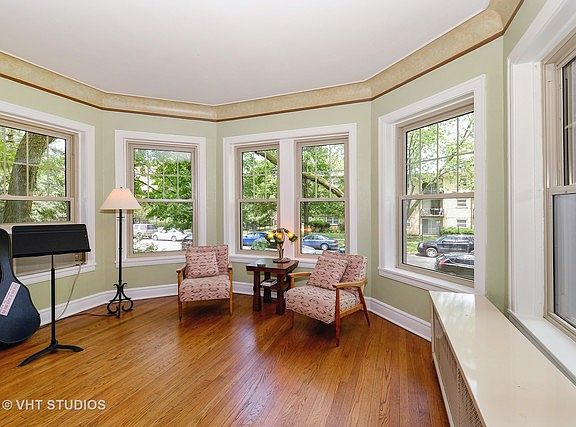 4th image of 1605 W Chase Ave #1W
